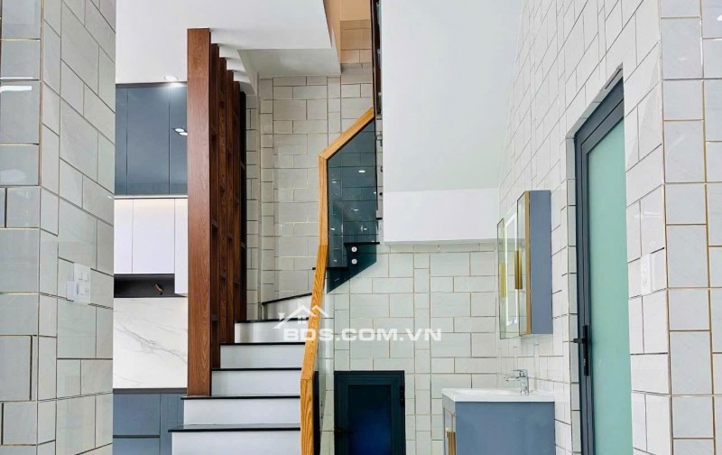 Chỉ cần thanh toán 690tr nhận ngay căn nhà dãy phố H71 – Lê Hồng Phong Đối diện Cảng Hoàng Diệu – Gần sân bay Cần Thơ